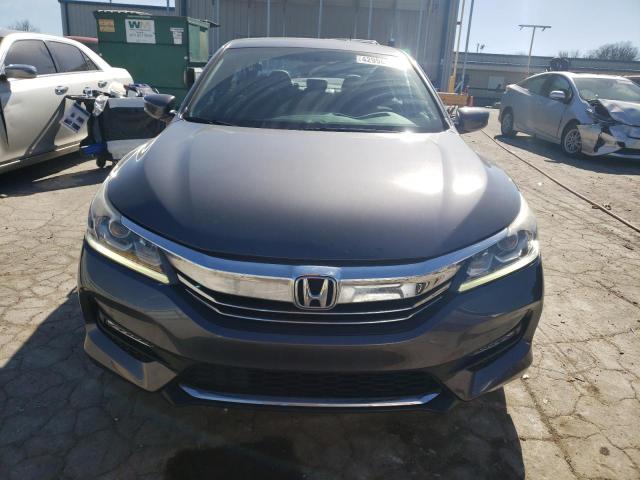 Photo 4 VIN: 1HGCR2F51HA033033 - HONDA ACCORD SPO 