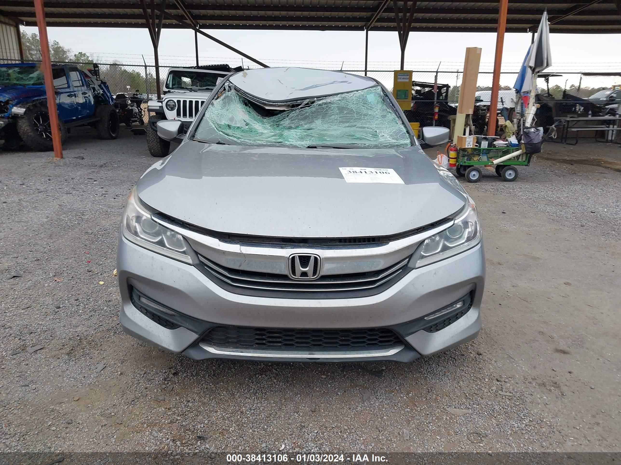 Photo 12 VIN: 1HGCR2F51HA126862 - HONDA ACCORD 