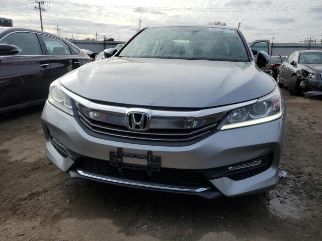 Photo 4 VIN: 1HGCR2F51HA210986 - HONDA ACCORD 