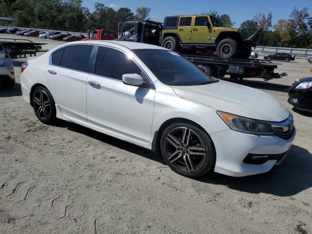 Photo 3 VIN: 1HGCR2F51HA212124 - HONDA ACCORD SPO 