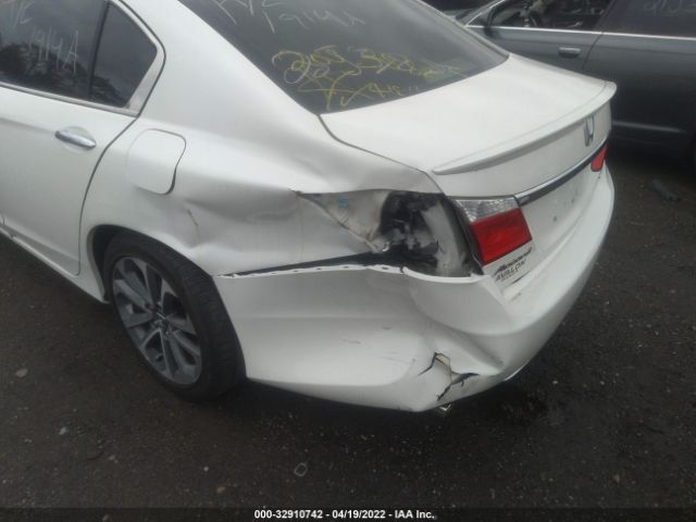 Photo 5 VIN: 1HGCR2F52DA205208 - HONDA ACCORD SDN 