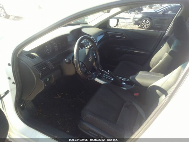 Photo 4 VIN: 1HGCR2F52DA229556 - HONDA ACCORD SDN 