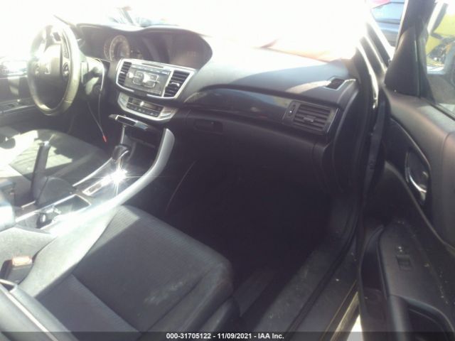 Photo 4 VIN: 1HGCR2F52DA283780 - HONDA ACCORD SDN 