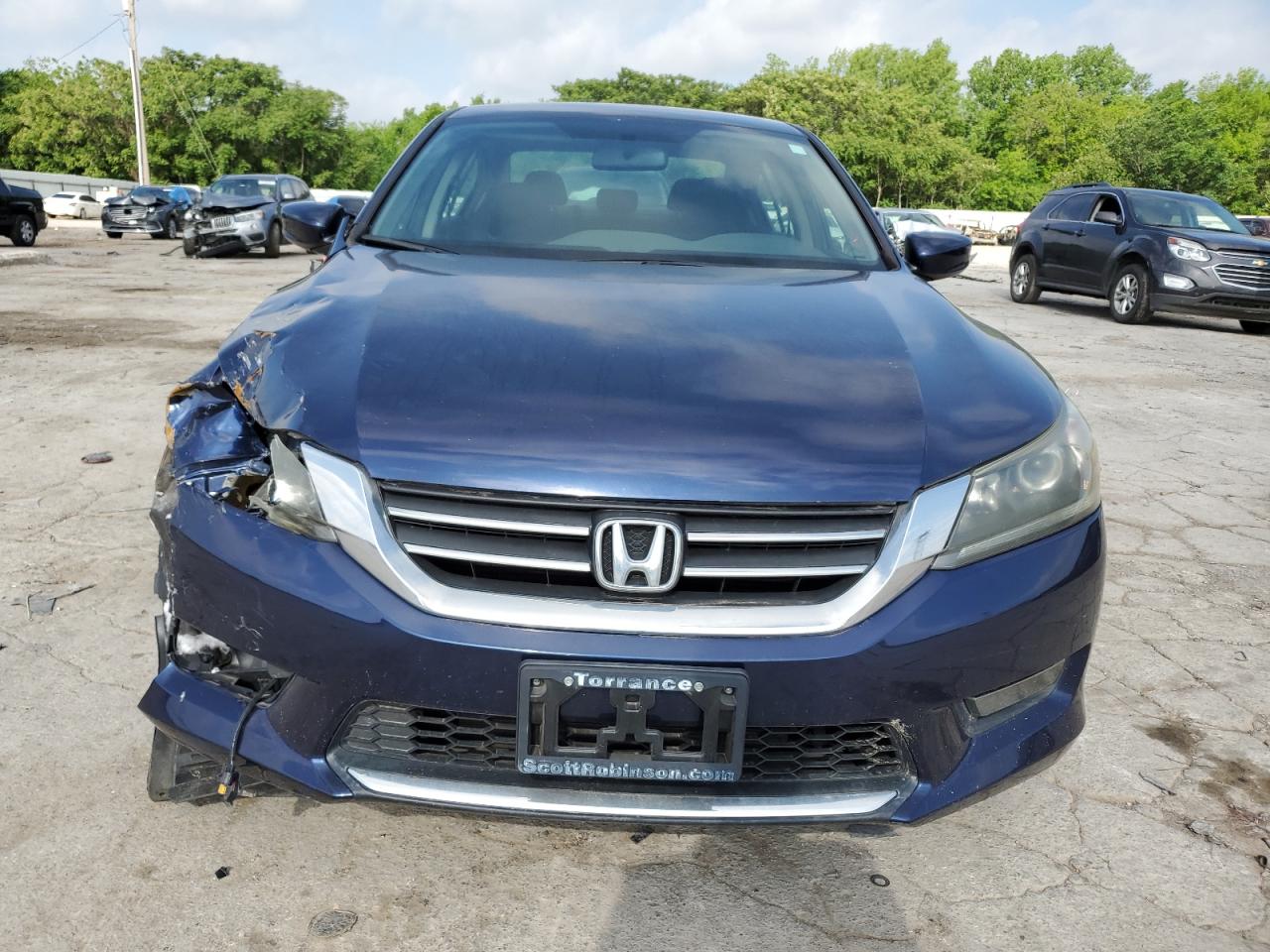 Photo 4 VIN: 1HGCR2F52EA077179 - HONDA ACCORD 