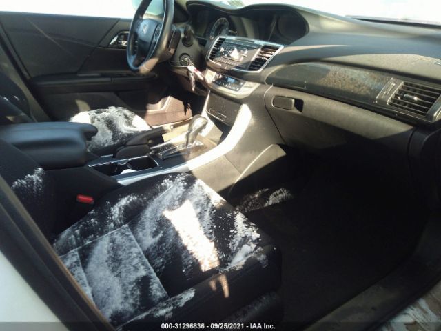 Photo 4 VIN: 1HGCR2F52EA089980 - HONDA ACCORD SEDAN 