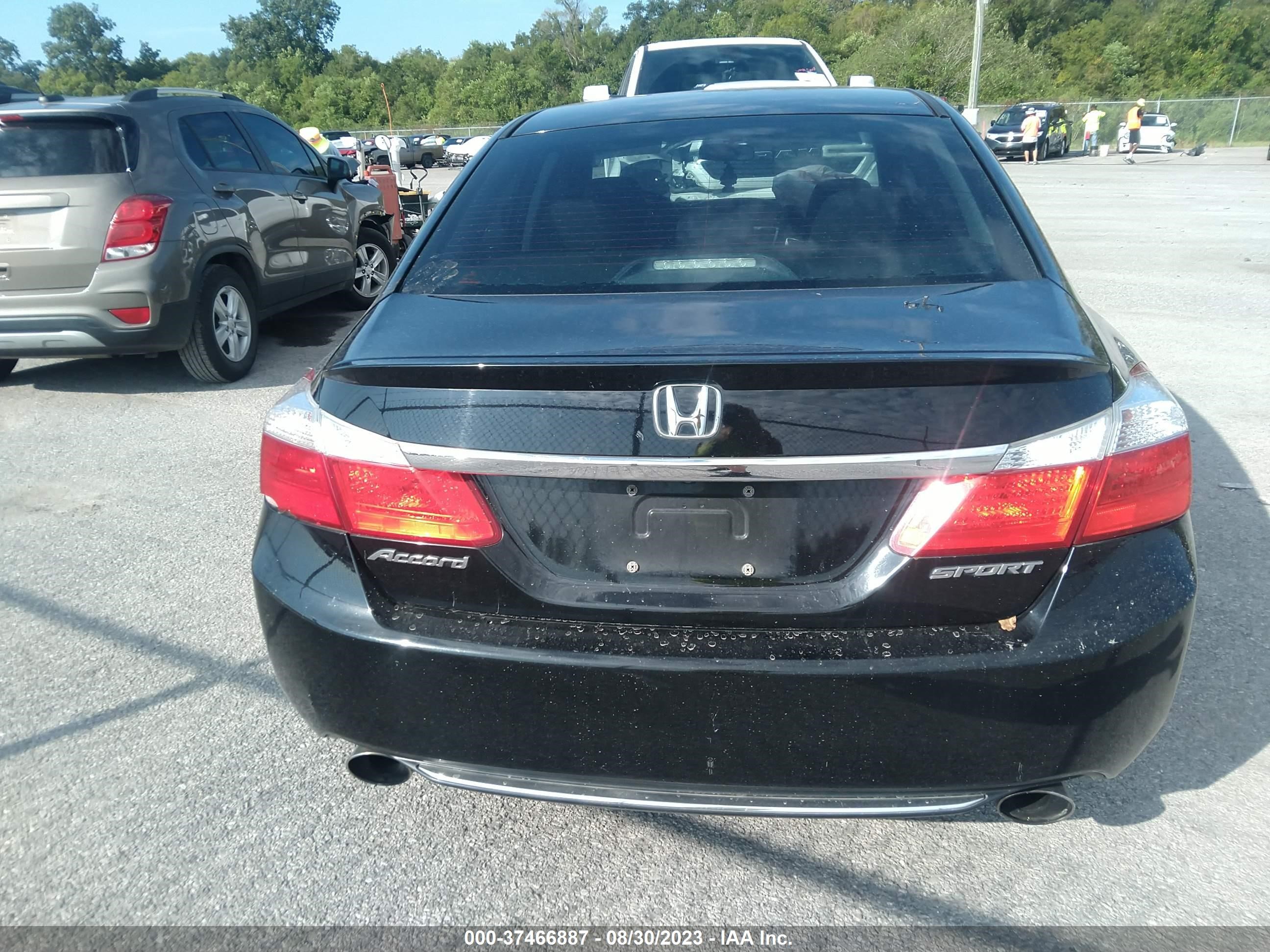 Photo 15 VIN: 1HGCR2F52EA236315 - HONDA ACCORD 