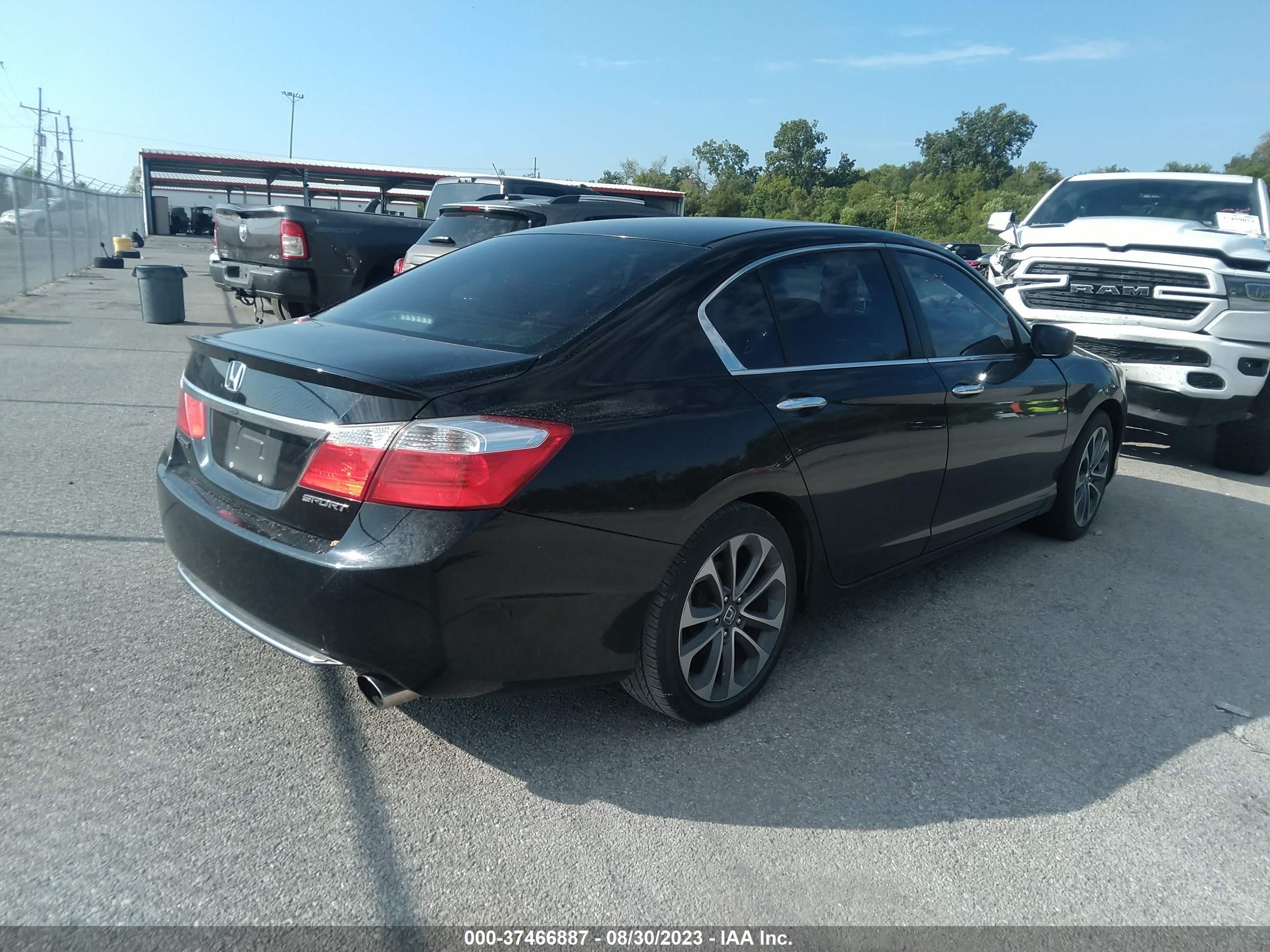 Photo 3 VIN: 1HGCR2F52EA236315 - HONDA ACCORD 