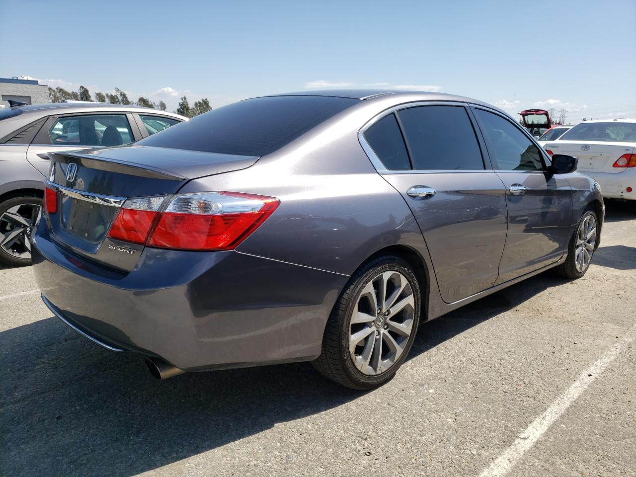 Photo 2 VIN: 1HGCR2F52EA257102 - HONDA ACCORD 