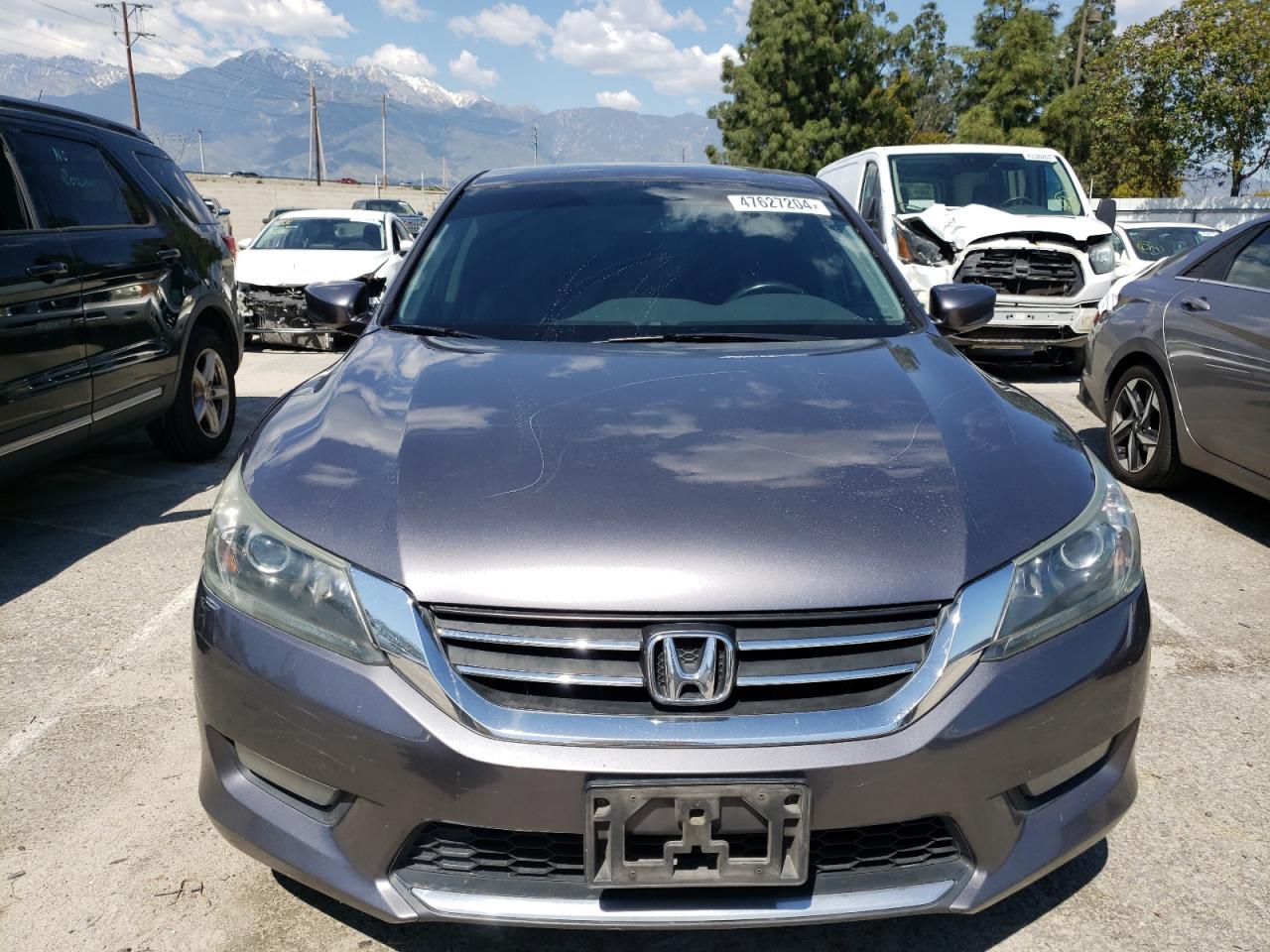 Photo 4 VIN: 1HGCR2F52EA257102 - HONDA ACCORD 