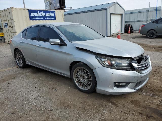 Photo 3 VIN: 1HGCR2F52EA270402 - HONDA ACCORD 