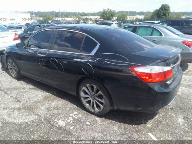 Photo 2 VIN: 1HGCR2F52FA020269 - HONDA ACCORD SEDAN 