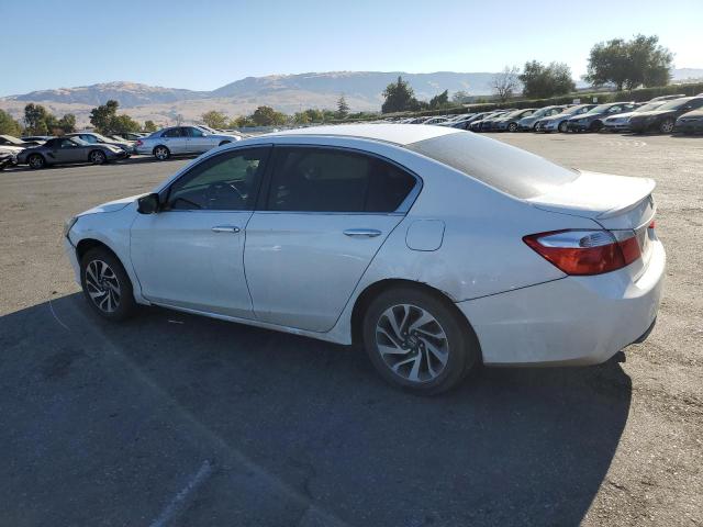 Photo 1 VIN: 1HGCR2F52FA064000 - HONDA ACCORD SPO 