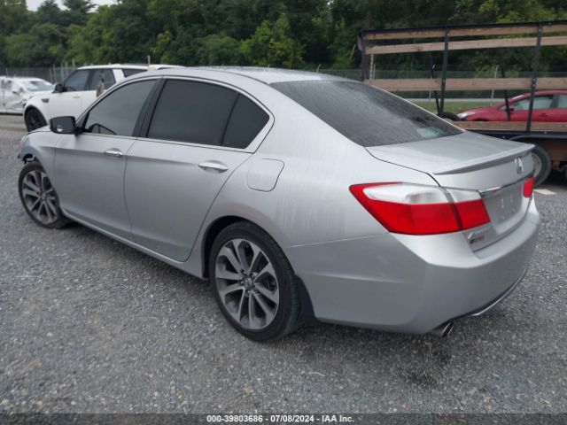 Photo 2 VIN: 1HGCR2F52FA128889 - HONDA ACCORD 