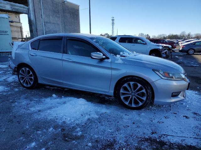 Photo 3 VIN: 1HGCR2F52FA159334 - HONDA ACCORD 