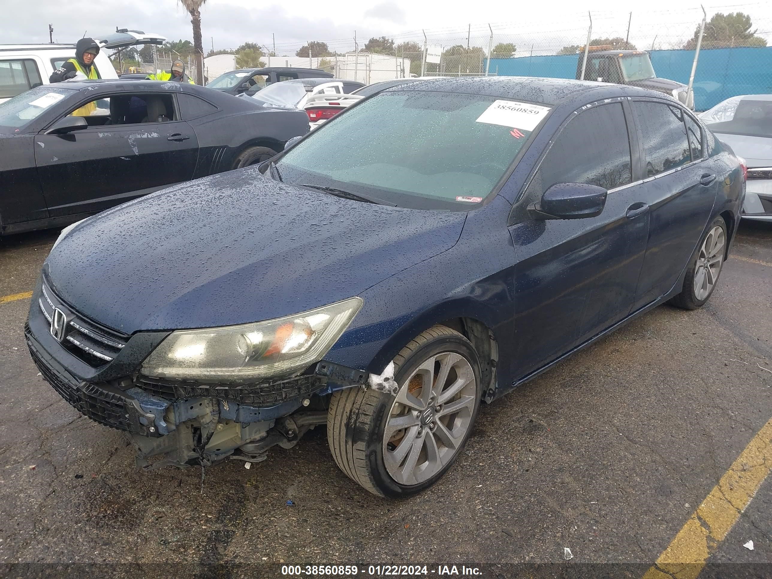 Photo 1 VIN: 1HGCR2F52FA227633 - HONDA ACCORD 