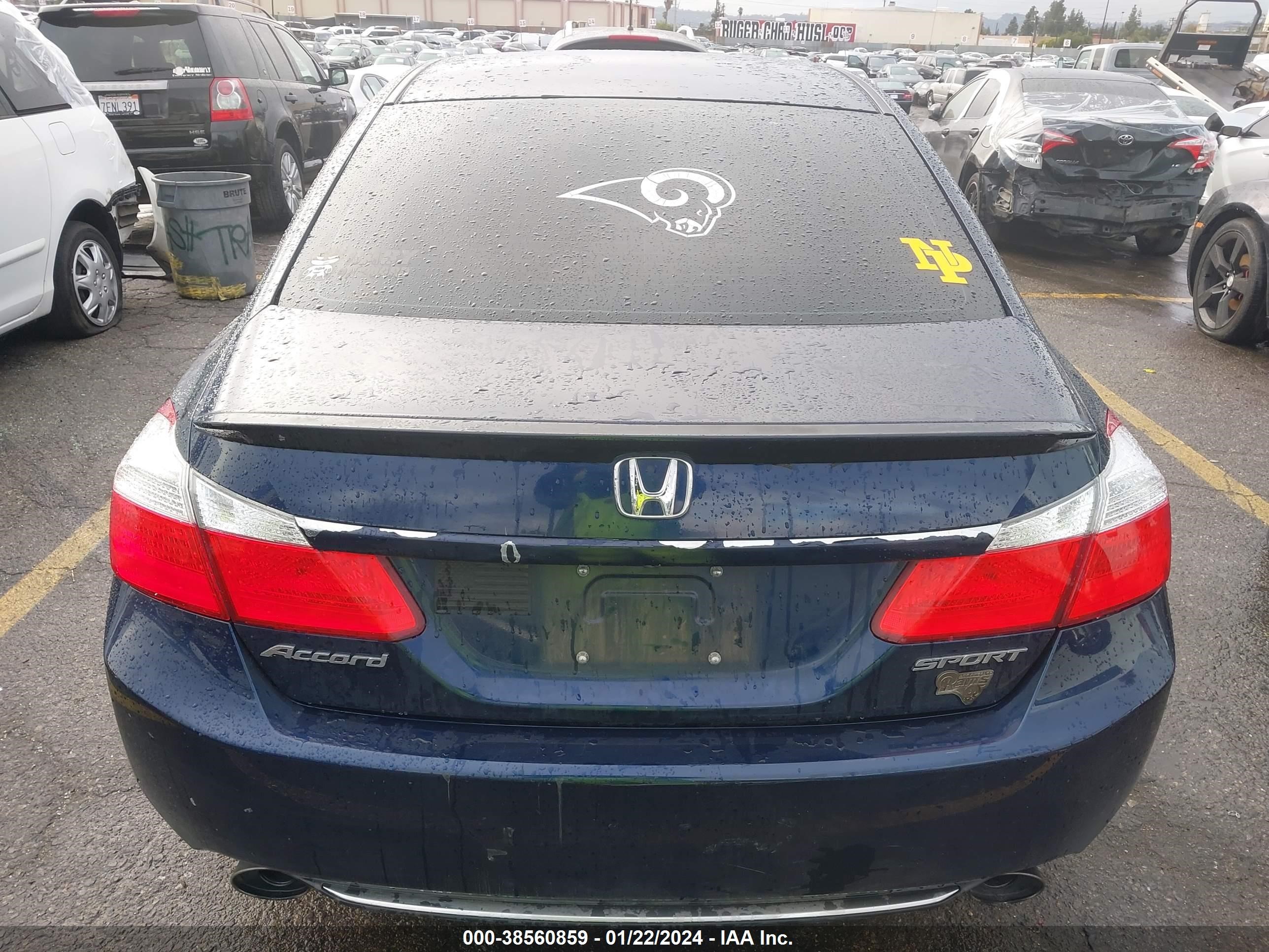 Photo 15 VIN: 1HGCR2F52FA227633 - HONDA ACCORD 