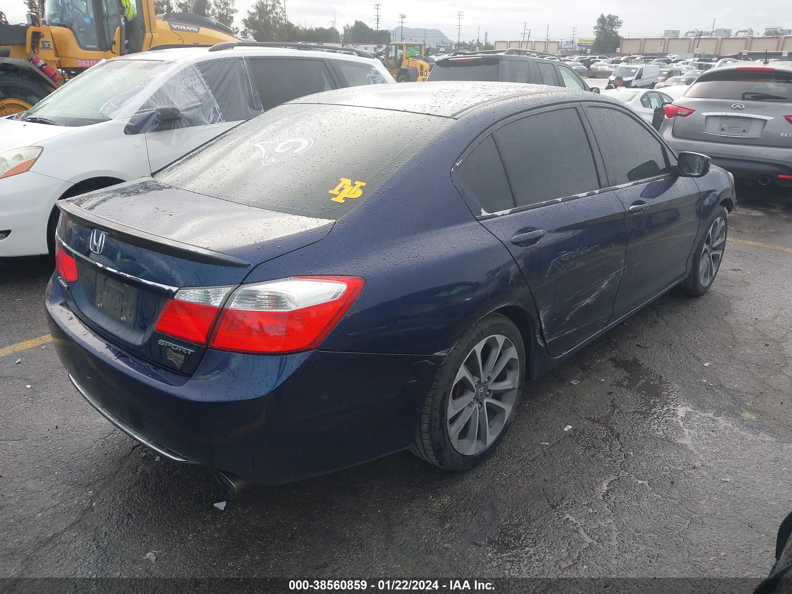 Photo 3 VIN: 1HGCR2F52FA227633 - HONDA ACCORD 