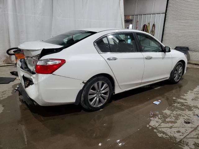 Photo 2 VIN: 1HGCR2F52FA239457 - HONDA ACCORD SPO 