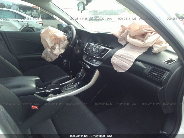 Photo 4 VIN: 1HGCR2F52FA263130 - HONDA ACCORD SEDAN 