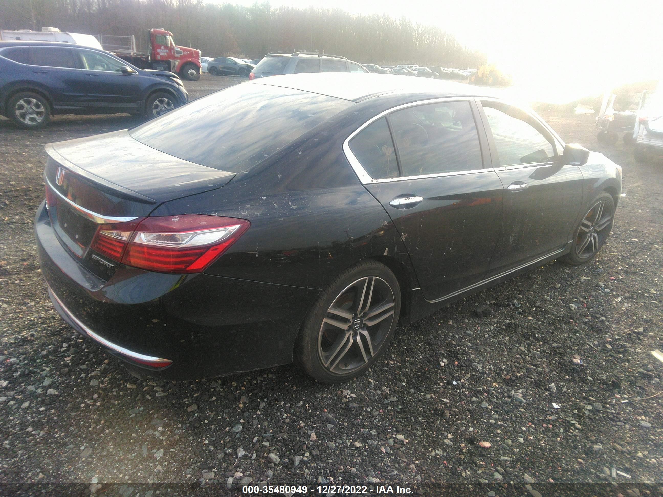 Photo 3 VIN: 1HGCR2F52GA062006 - HONDA ACCORD 