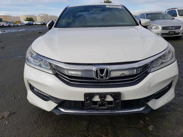 Photo 4 VIN: 1HGCR2F52GA142342 - HONDA ACCORD SPO 