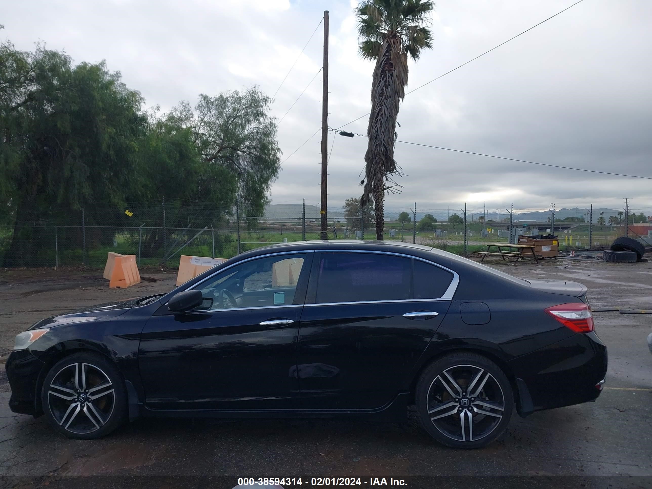 Photo 13 VIN: 1HGCR2F52GA228332 - HONDA ACCORD 