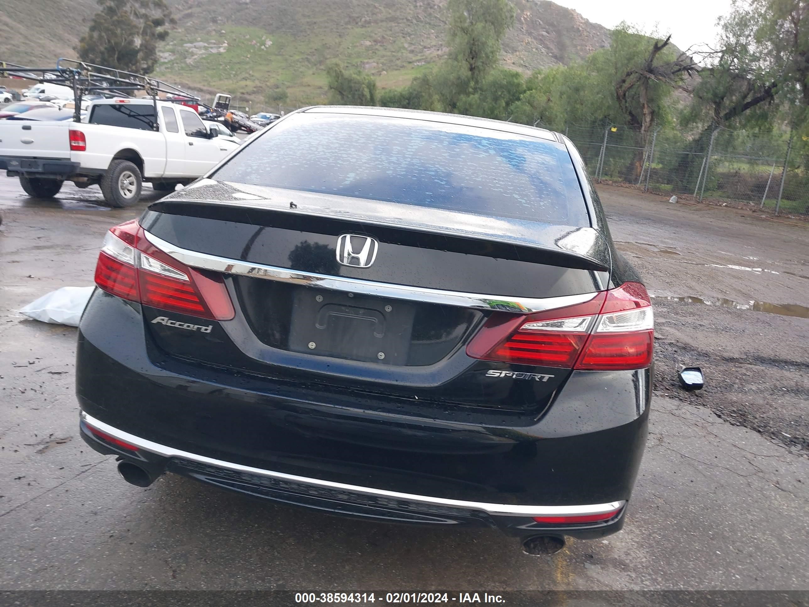 Photo 15 VIN: 1HGCR2F52GA228332 - HONDA ACCORD 