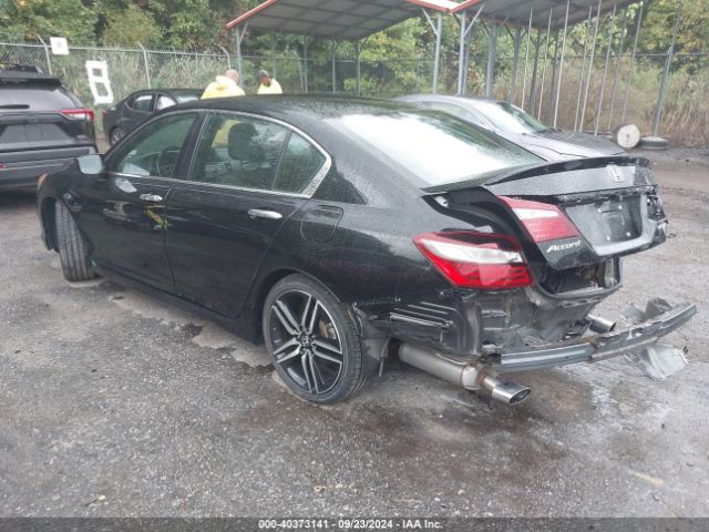 Photo 2 VIN: 1HGCR2F52HA119032 - HONDA ACCORD 