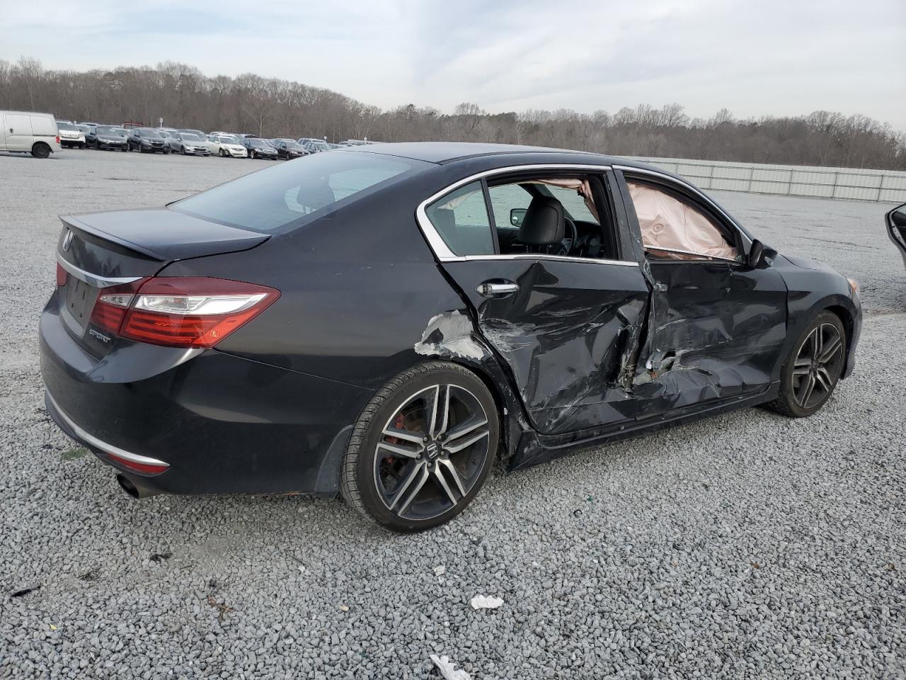 Photo 2 VIN: 1HGCR2F52HA145873 - HONDA ACCORD 