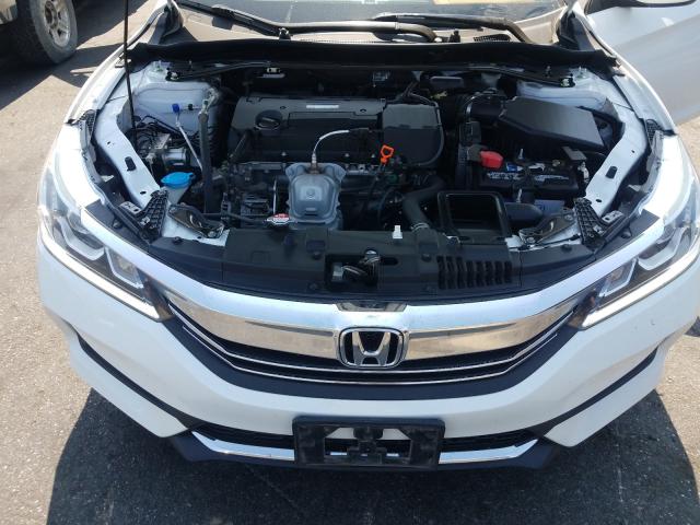 Photo 6 VIN: 1HGCR2F52HA155058 - HONDA ACCORD SPO 