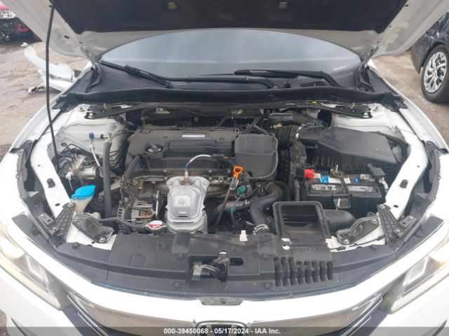 Photo 9 VIN: 1HGCR2F52HA297636 - HONDA ACCORD 