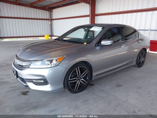 Photo 1 VIN: 1HGCR2F52HA302737 - HONDA ACCORD 