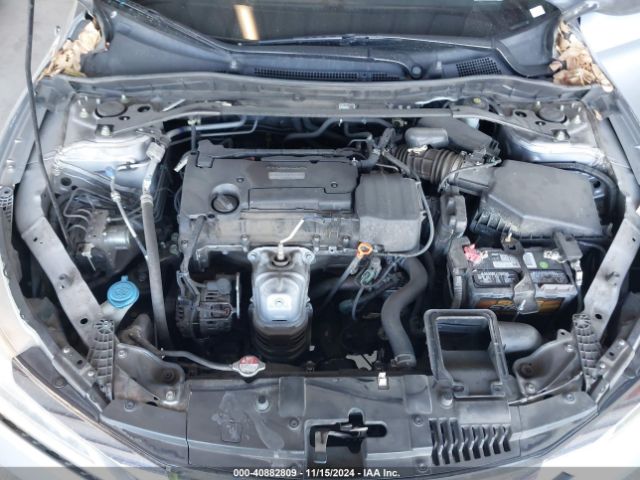 Photo 9 VIN: 1HGCR2F52HA302737 - HONDA ACCORD 