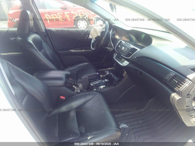 Photo 4 VIN: 1HGCR2F53DA031021 - HONDA ACCORD SDN 