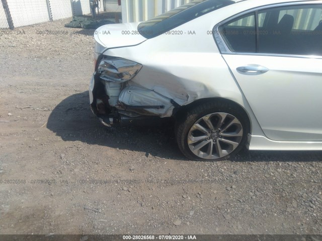 Photo 5 VIN: 1HGCR2F53DA032007 - HONDA ACCORD SDN 