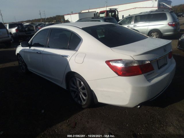 Photo 2 VIN: 1HGCR2F53DA215424 - HONDA ACCORD SDN 