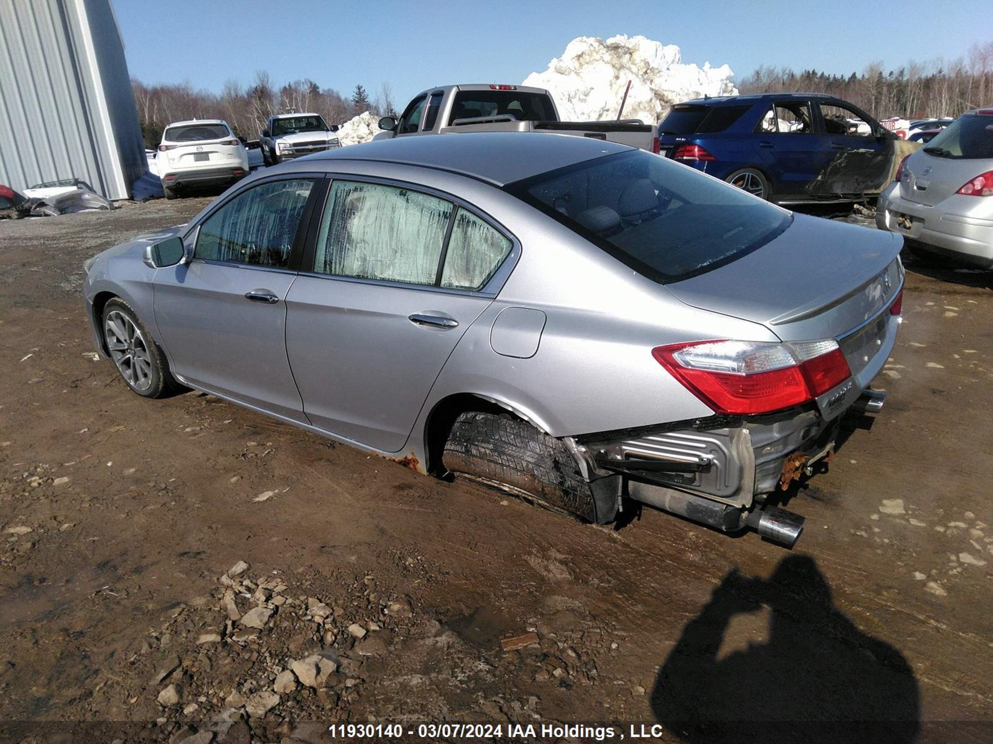 Photo 2 VIN: 1HGCR2F53DA807275 - HONDA ACCORD 