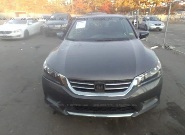 Photo 5 VIN: 1HGCR2F53EA037113 - HONDA ACCORD SDN 