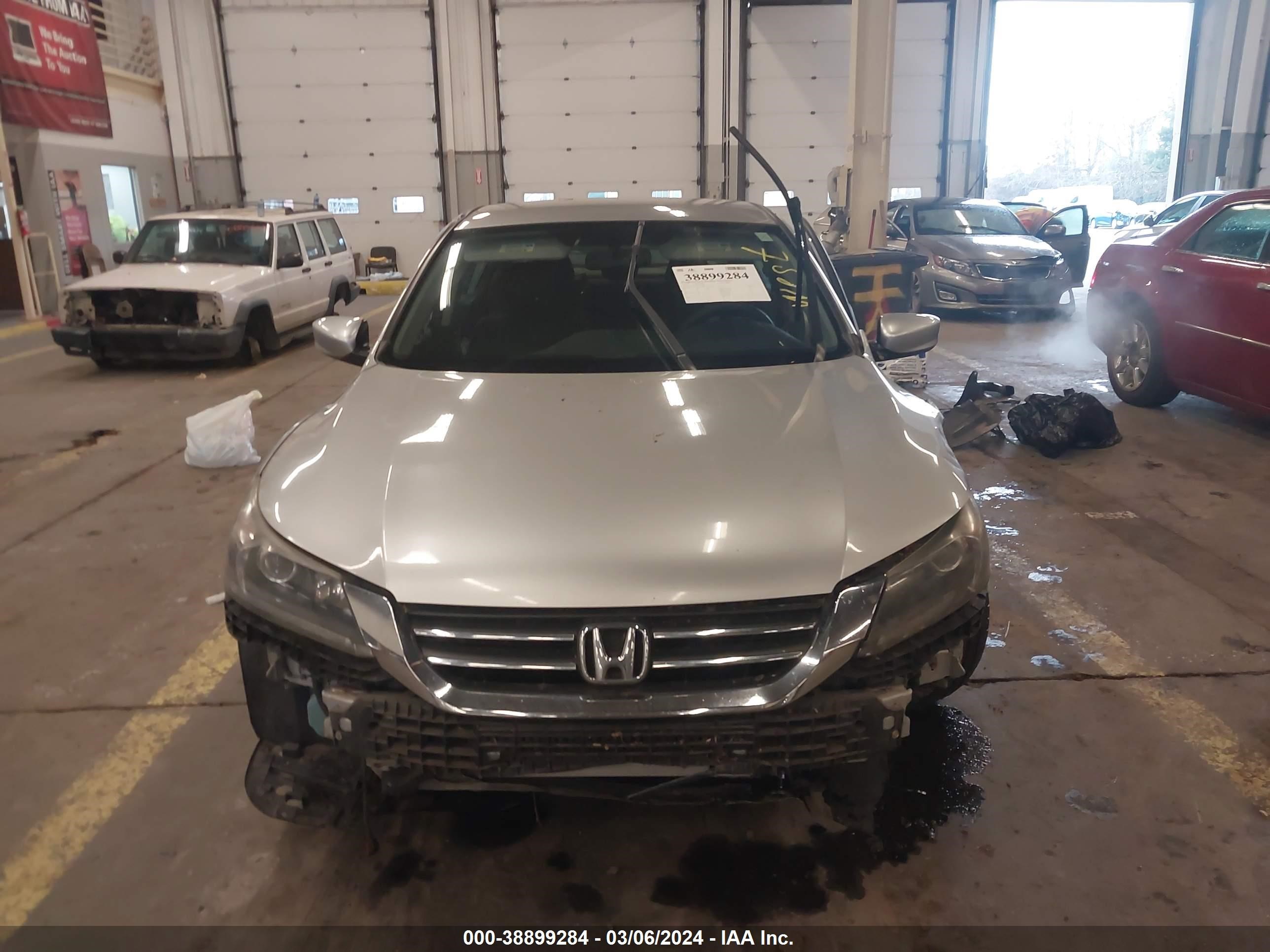 Photo 10 VIN: 1HGCR2F53EA228871 - HONDA ACCORD 