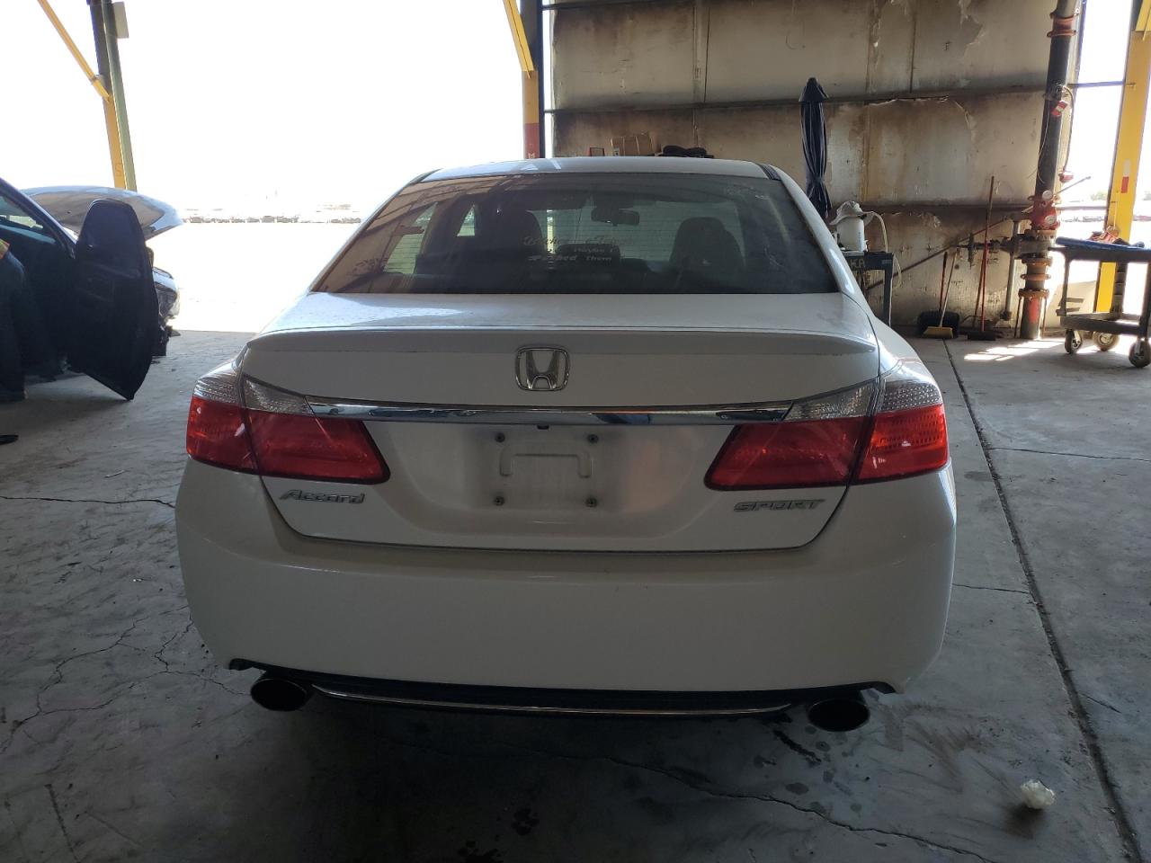 Photo 5 VIN: 1HGCR2F53FA006591 - HONDA ACCORD 