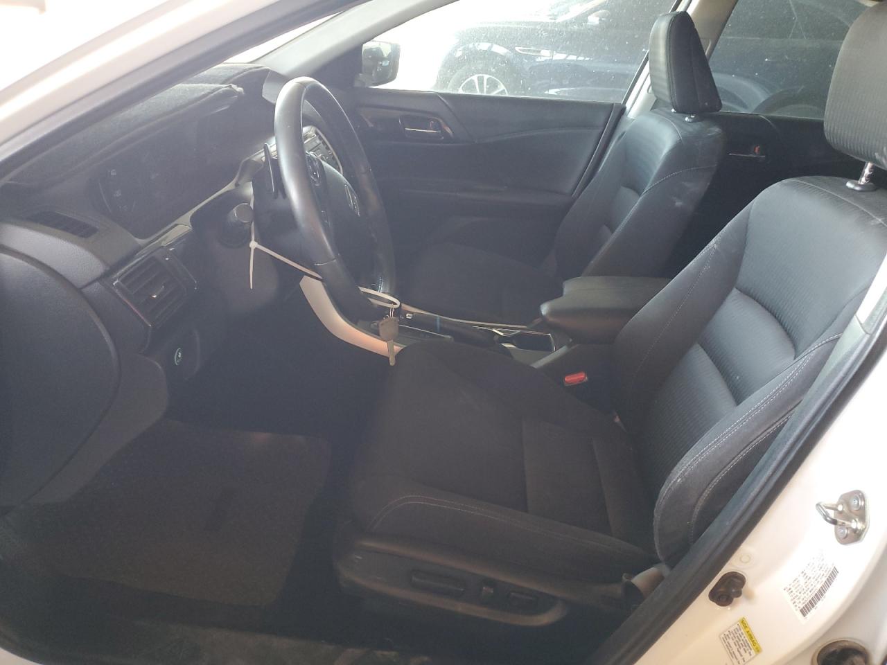 Photo 6 VIN: 1HGCR2F53FA006591 - HONDA ACCORD 