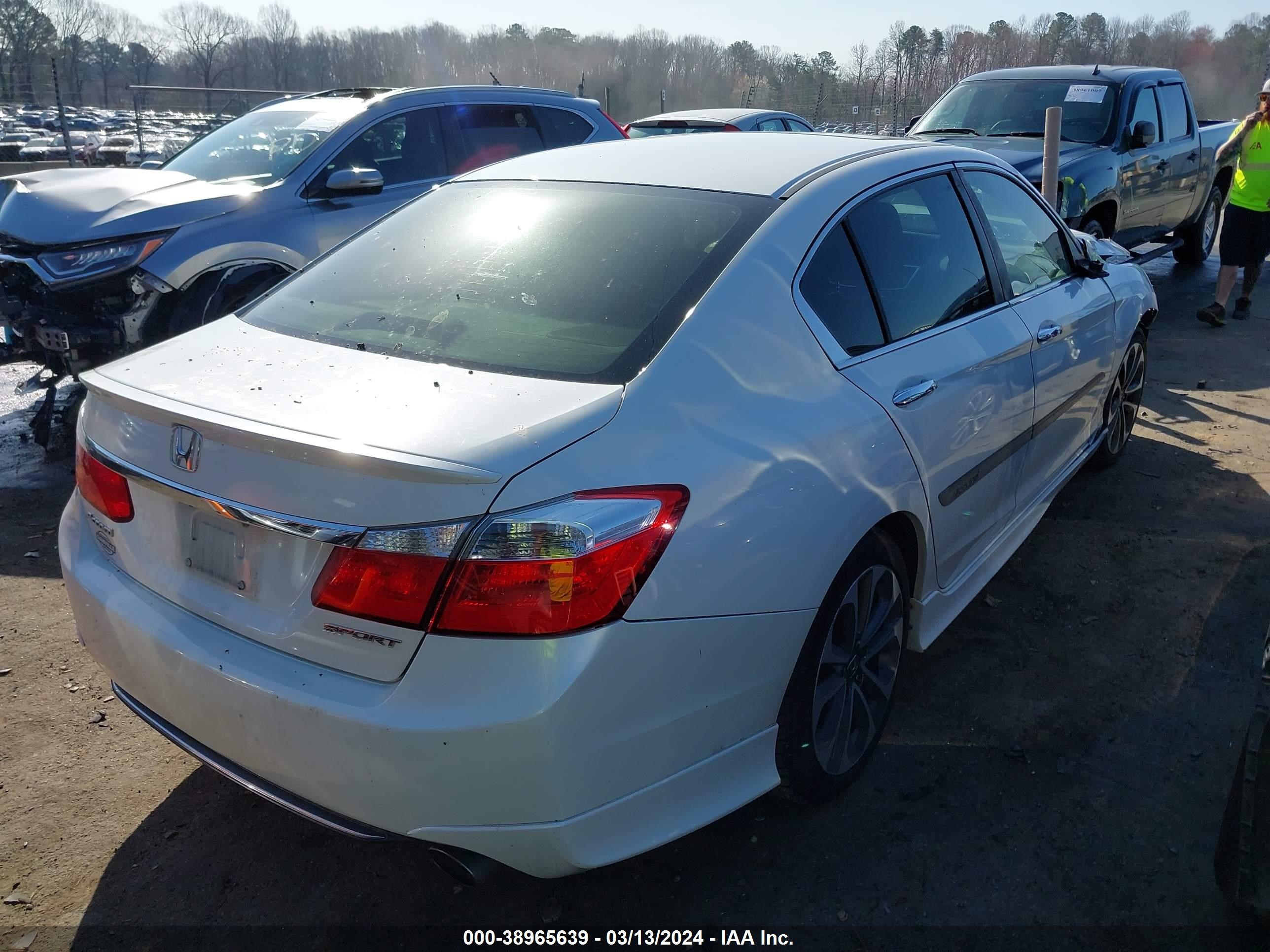 Photo 3 VIN: 1HGCR2F53FA050171 - HONDA ACCORD 