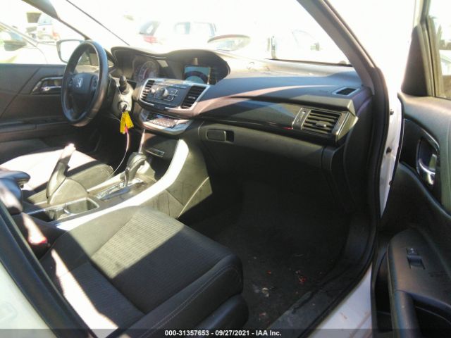 Photo 4 VIN: 1HGCR2F53FA115746 - HONDA ACCORD SEDAN 