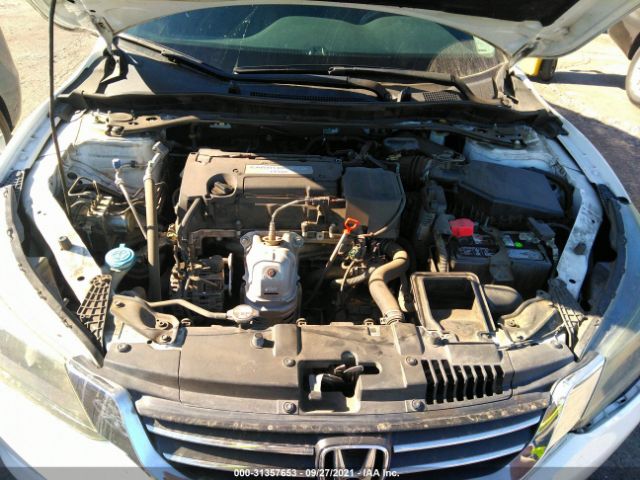 Photo 9 VIN: 1HGCR2F53FA115746 - HONDA ACCORD SEDAN 