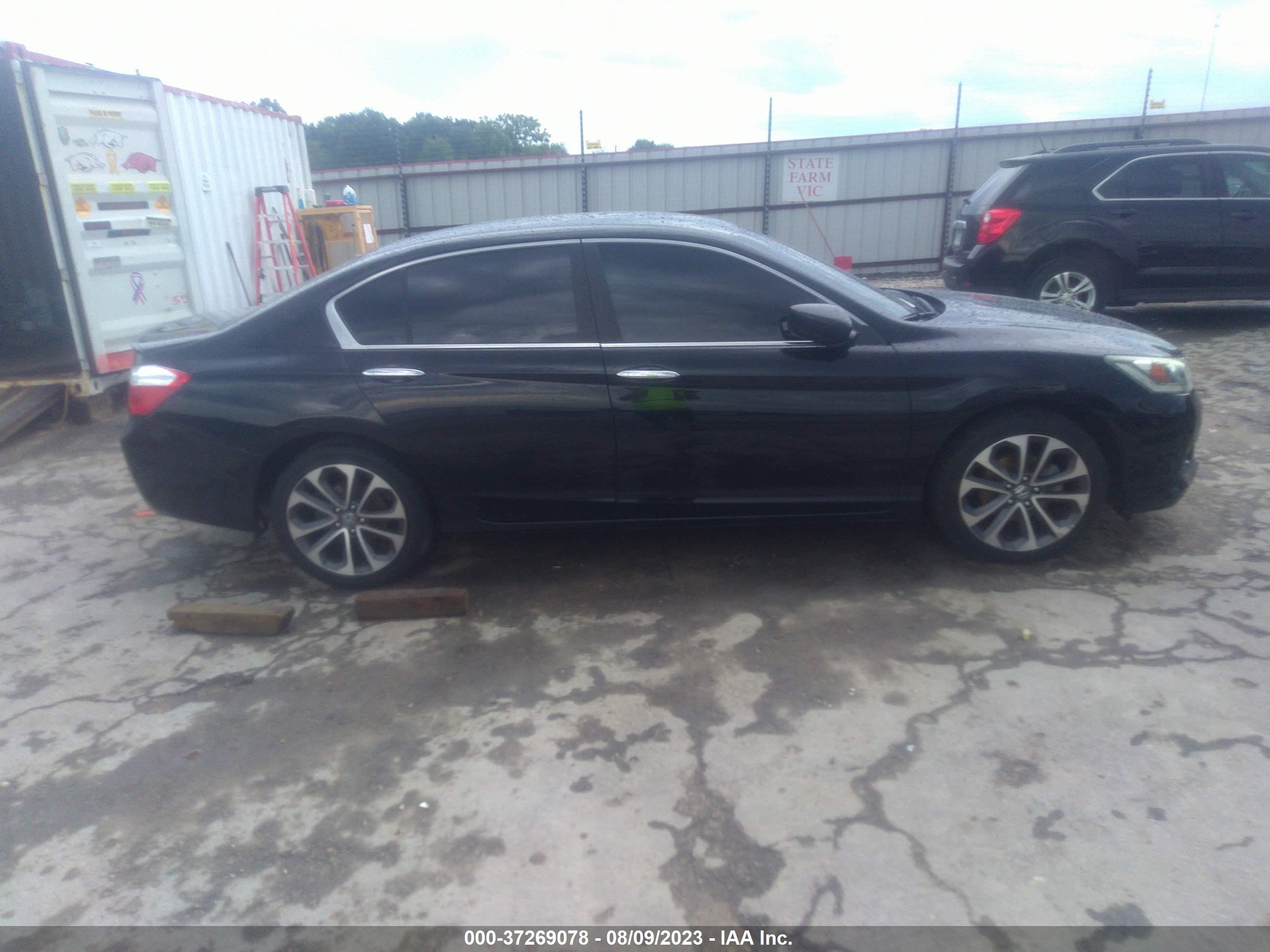 Photo 12 VIN: 1HGCR2F53FA163537 - HONDA ACCORD 