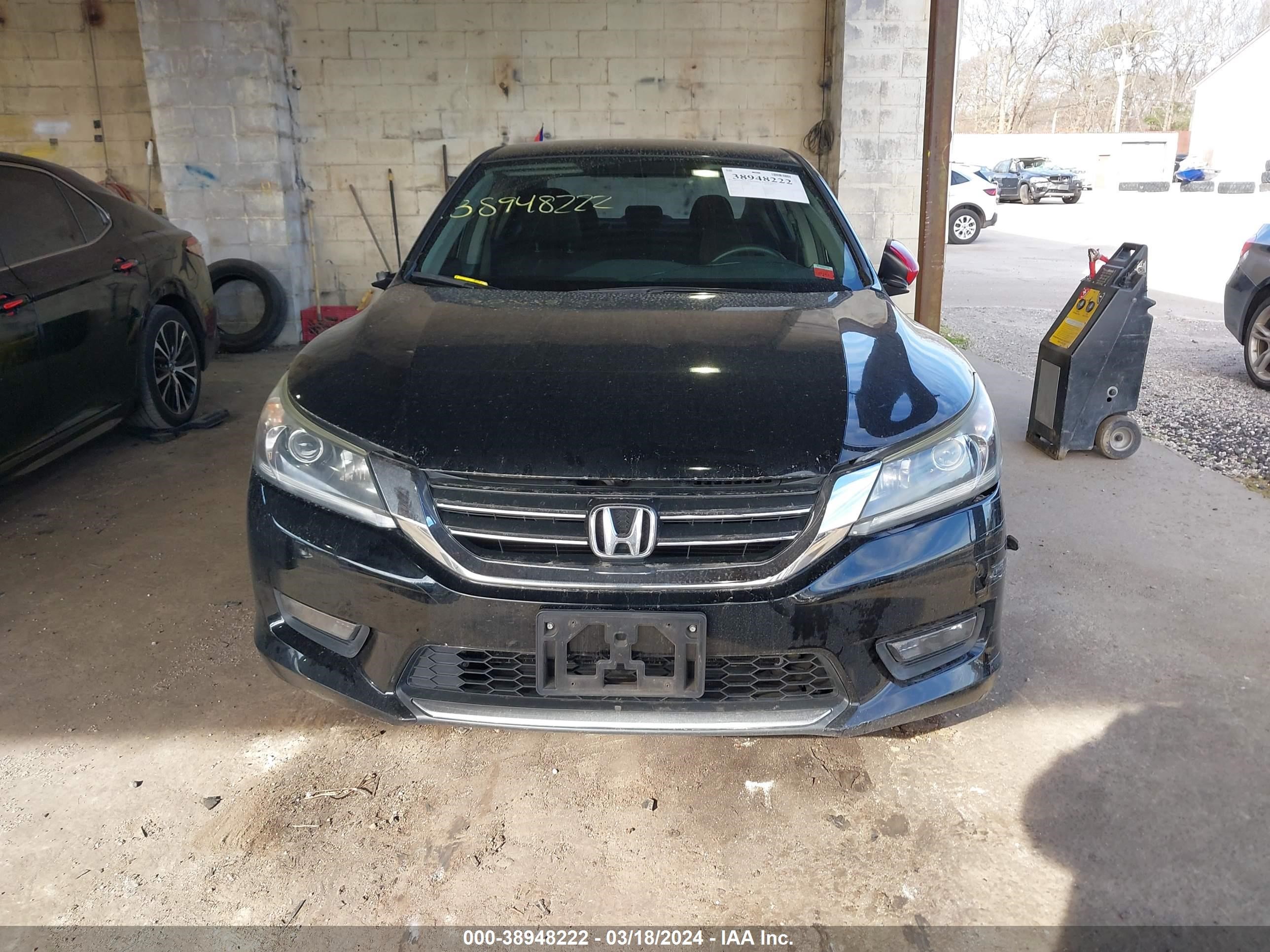 Photo 11 VIN: 1HGCR2F53FA182864 - HONDA ACCORD 