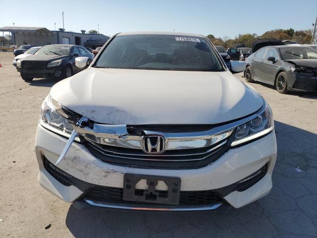 Photo 4 VIN: 1HGCR2F53GA049135 - HONDA ACCORD SPO 