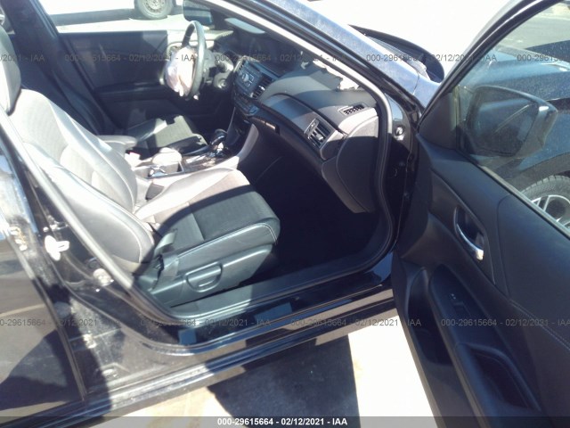 Photo 4 VIN: 1HGCR2F53GA100598 - HONDA ACCORD SEDAN 