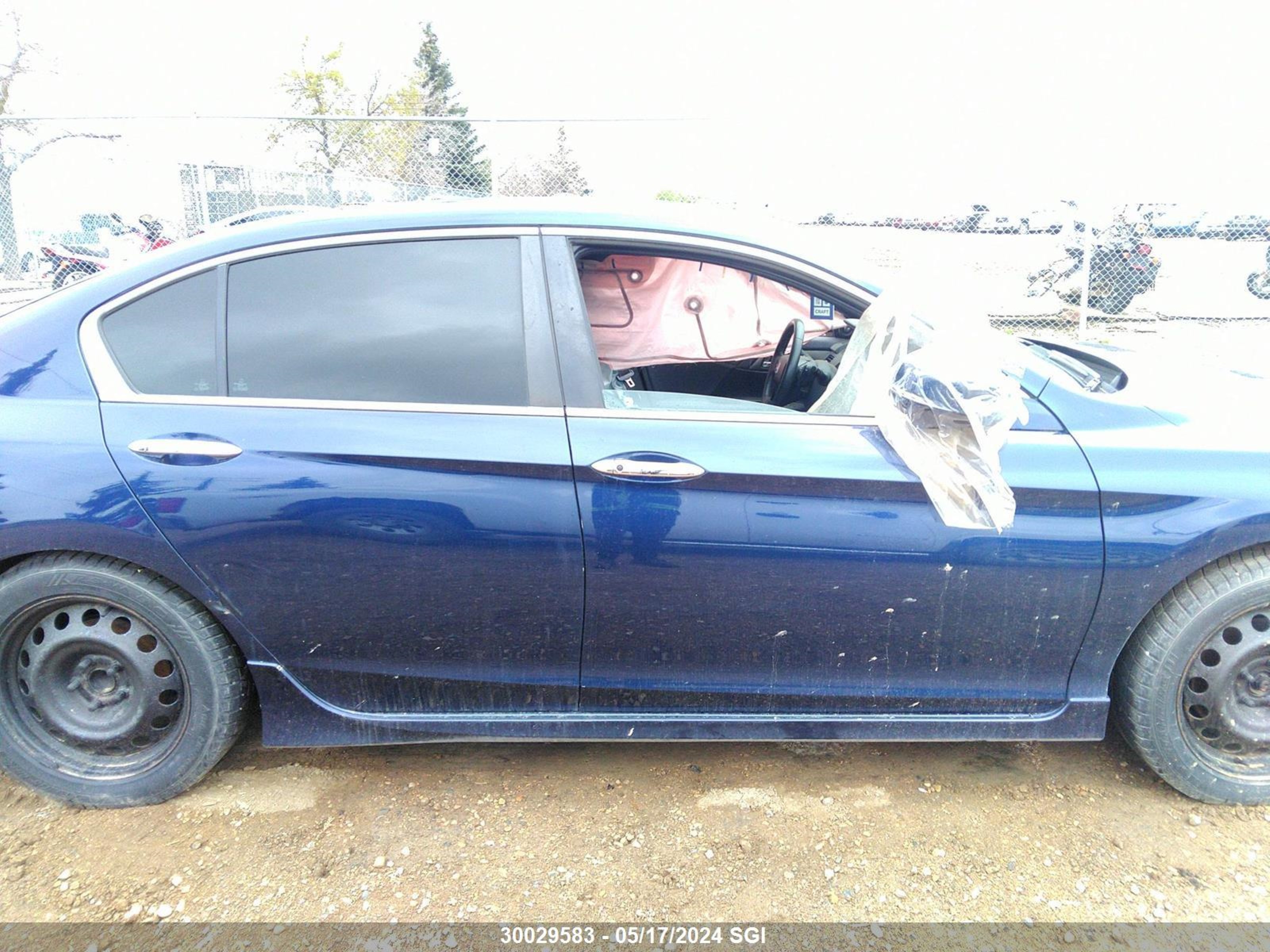 Photo 11 VIN: 1HGCR2F53GA807376 - HONDA ACCORD 