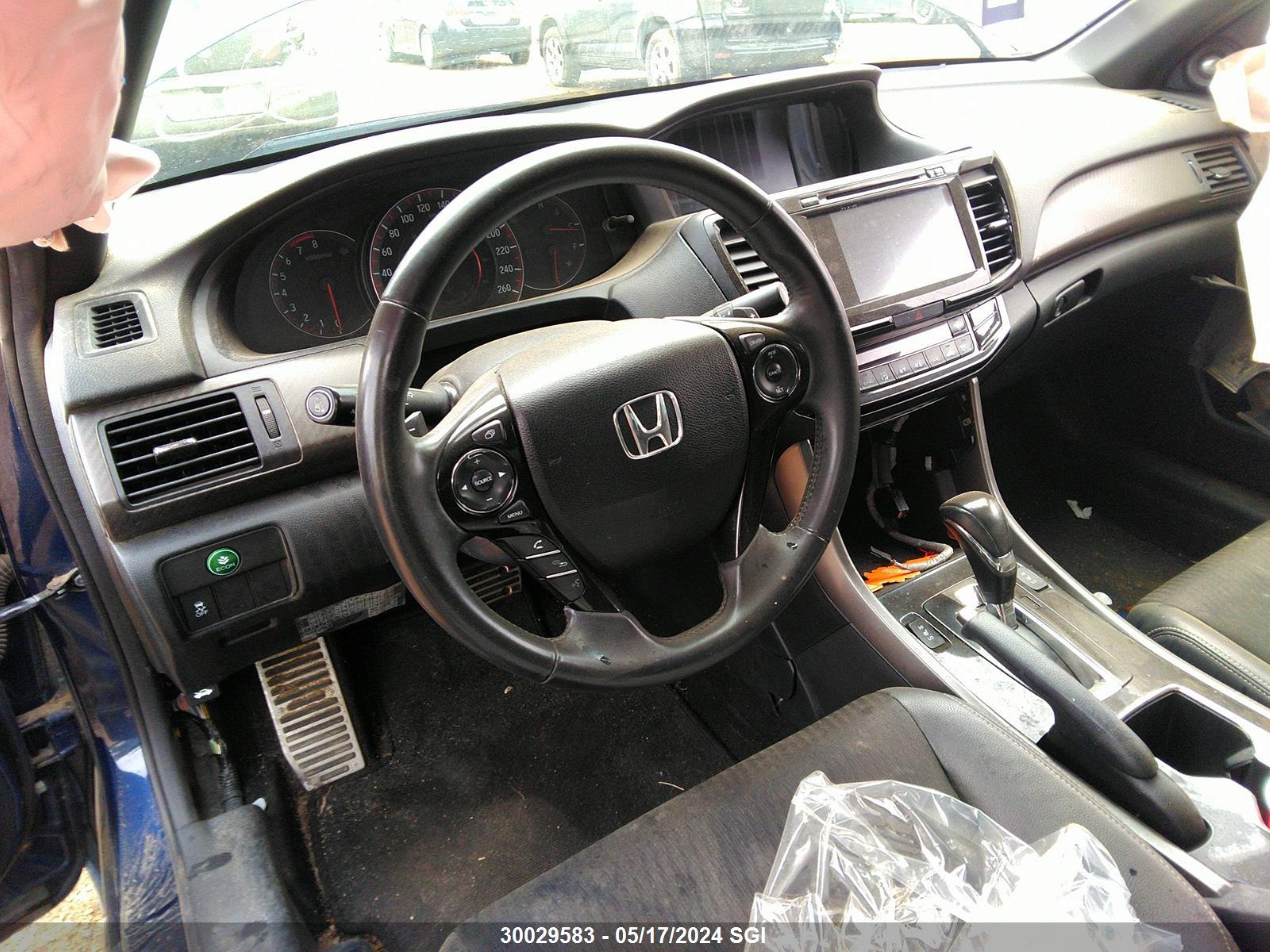 Photo 4 VIN: 1HGCR2F53GA807376 - HONDA ACCORD 